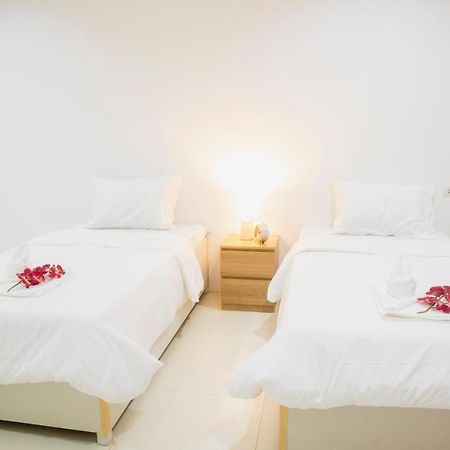 ตะวันแมนชั่น Apartment Ban Na Kha Luaran gambar