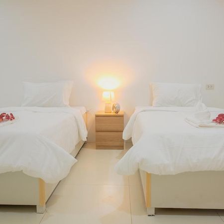 ตะวันแมนชั่น Apartment Ban Na Kha Luaran gambar