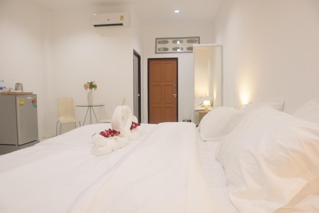 ตะวันแมนชั่น Apartment Ban Na Kha Luaran gambar