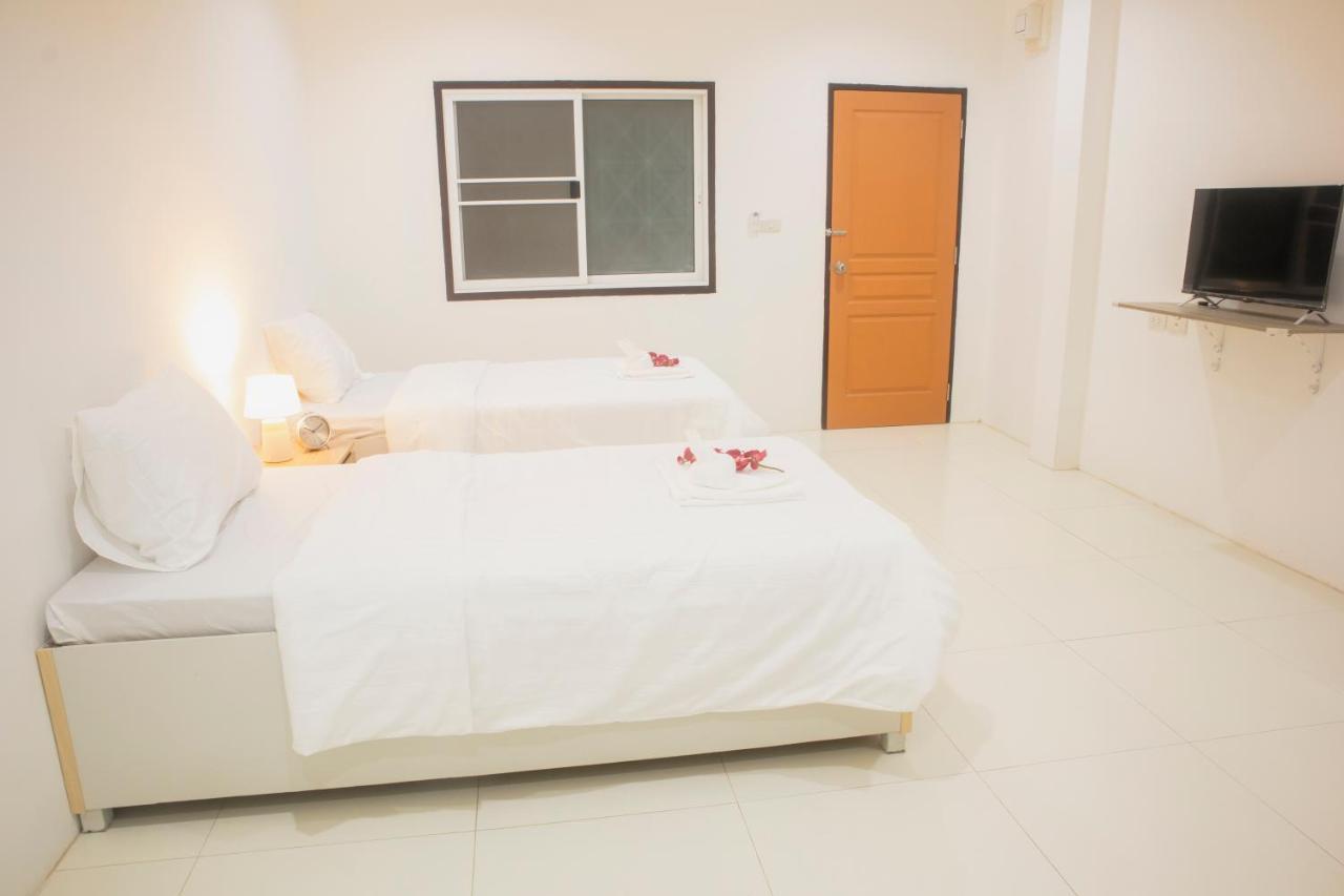 ตะวันแมนชั่น Apartment Ban Na Kha Luaran gambar